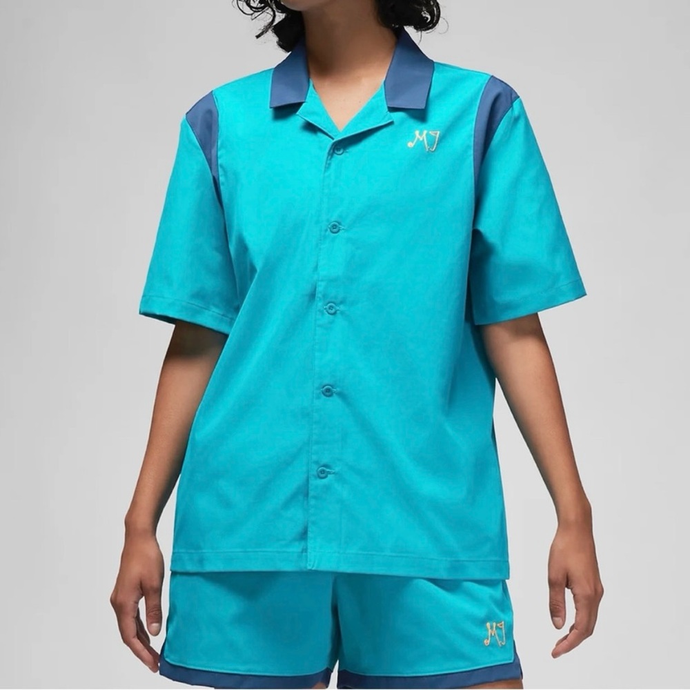 Nike Jordan Women’s Color block Button Up Top